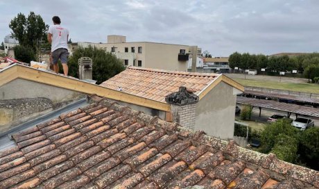 Démoussage d'une toiture - Pessac - PELTIN COUVERTURE